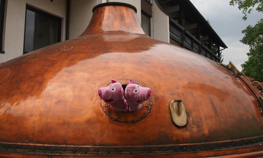 Äppelwoi gabs nit, aber Bier, un das reichlich. 