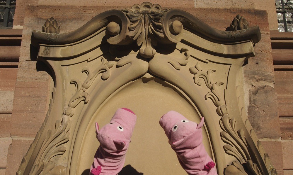 Hier werden die Schnörkel begutachtet. 