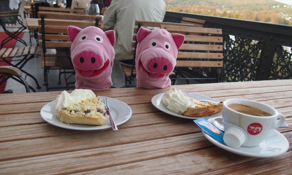 Bei Kaffee und Kuchen lässt es sich aushalten!