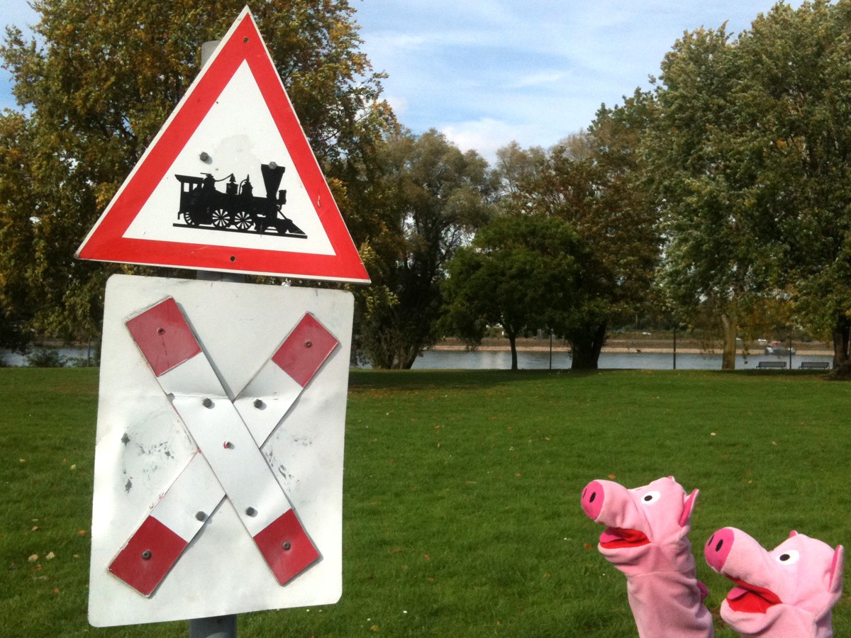 Vorsicht: Eisenbahnverkehr!
