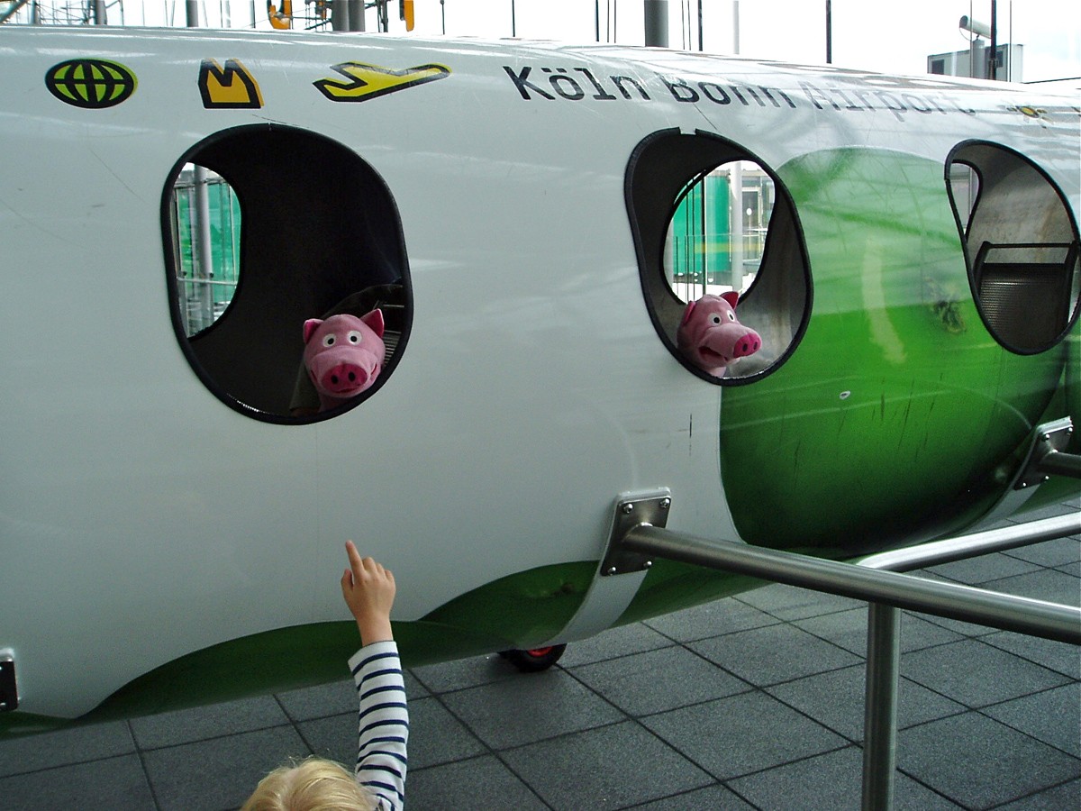 Die Freude ist groß, denn es geht mit dem Flugzeug nach Berlin!